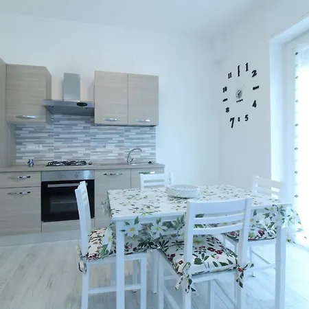 Sciakketra' Apartment La Spezia